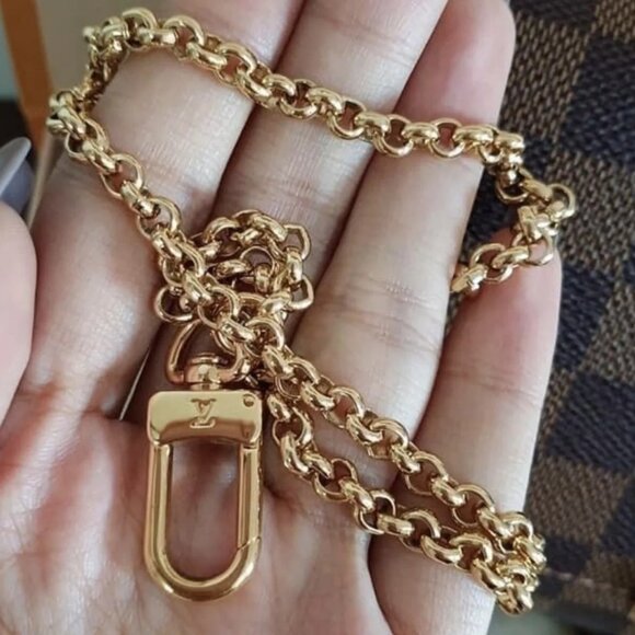 Authentic NEW LOUIS VUITTON Favorite MM Shoulder Bag N41129 Damier ebene - Picture 6 of 15